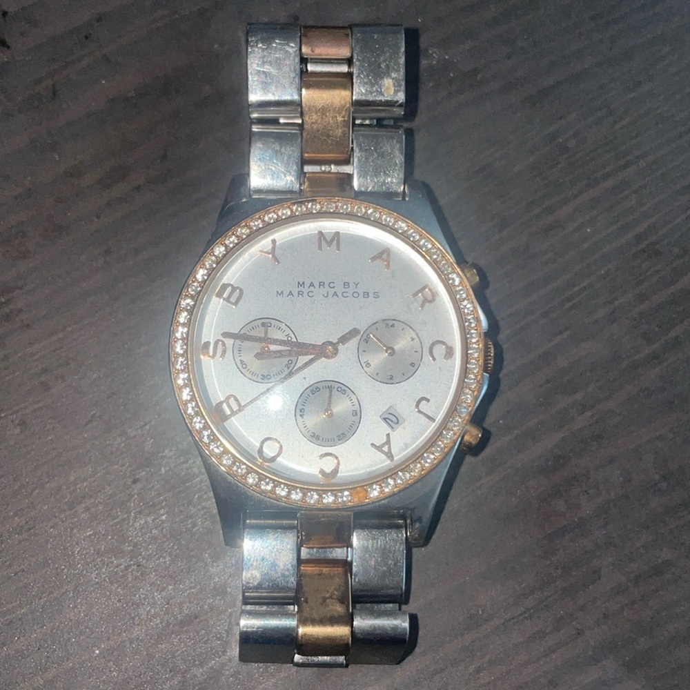 Marc Jacobs Watch! - Picture 1 of 4